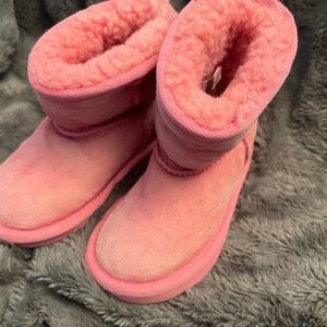 UGG Classic Pink Boots | Kids US 8